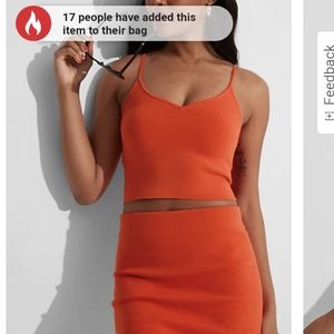 Body contour sweetheart cropped sweater cami